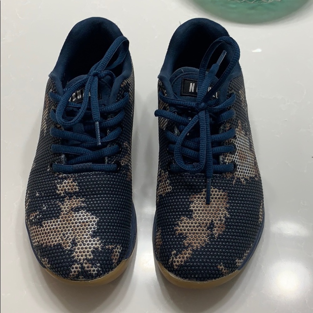 Dark Floral Gum NoBull trainers